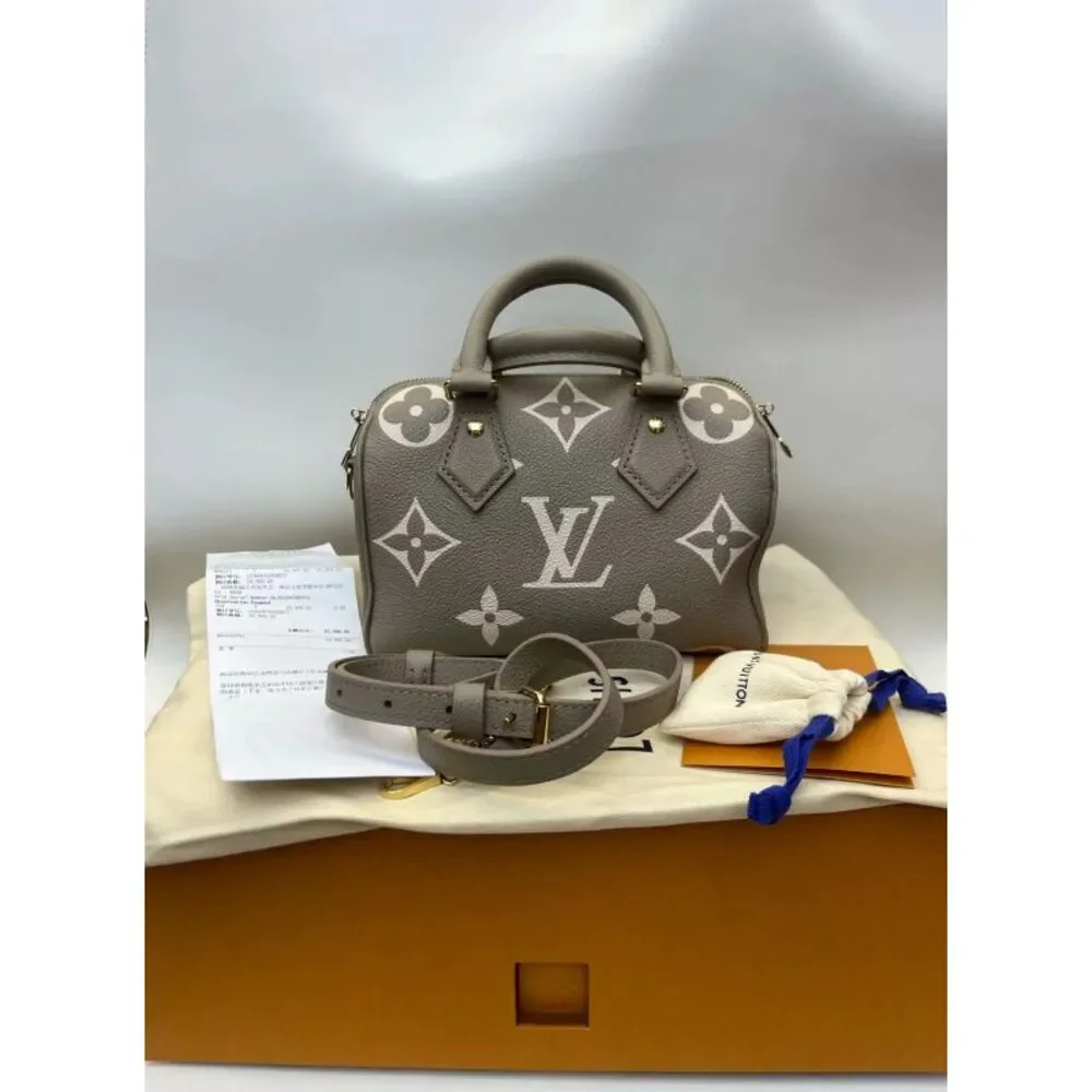 Louis Vuitton Women Pre-Loved Bag Brand New Condition